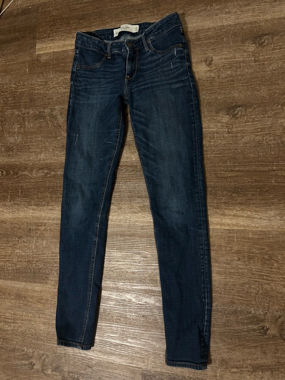 Abercrombie & fitch low rise skinny jeans
